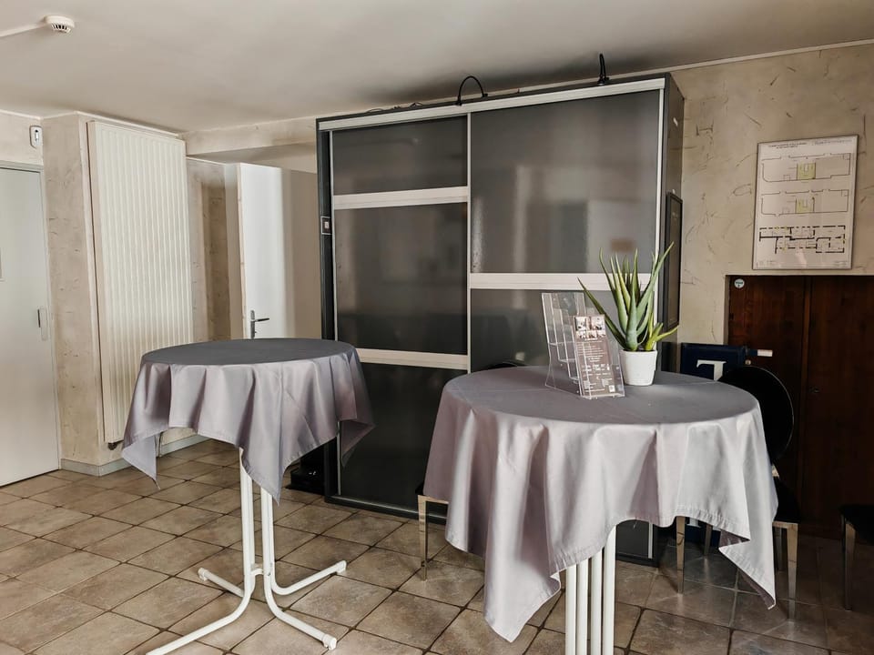 Le Lieu 7 chambres Apartment in Jura