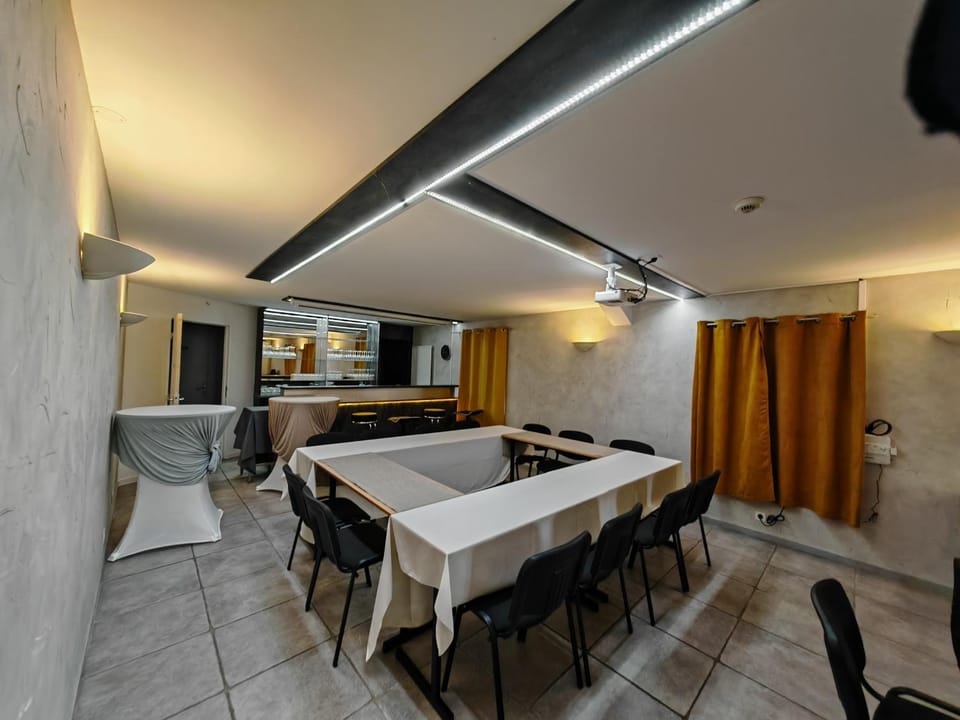 Le Lieu 7 chambres Apartment in Jura