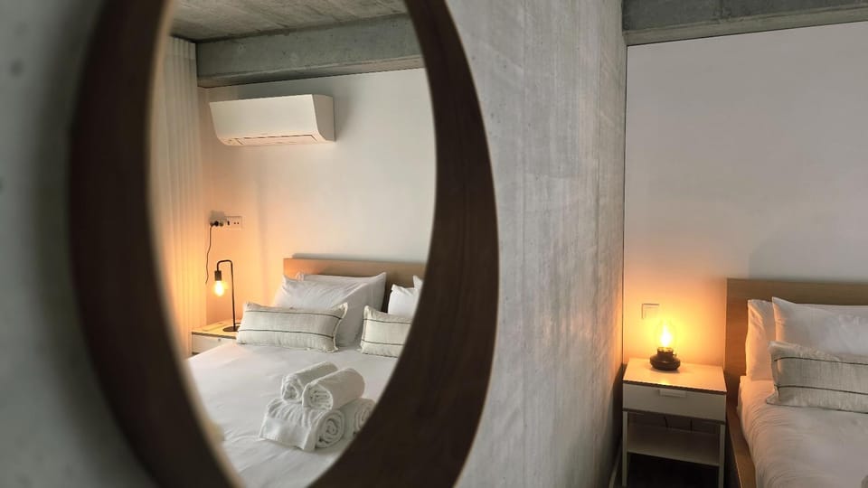 Bed, Bedroom, towels, wardrobe
