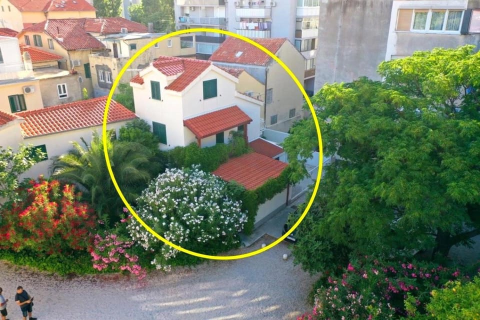 Holiday House Therapy Bed and Breakfast in Split-Dalmatia County