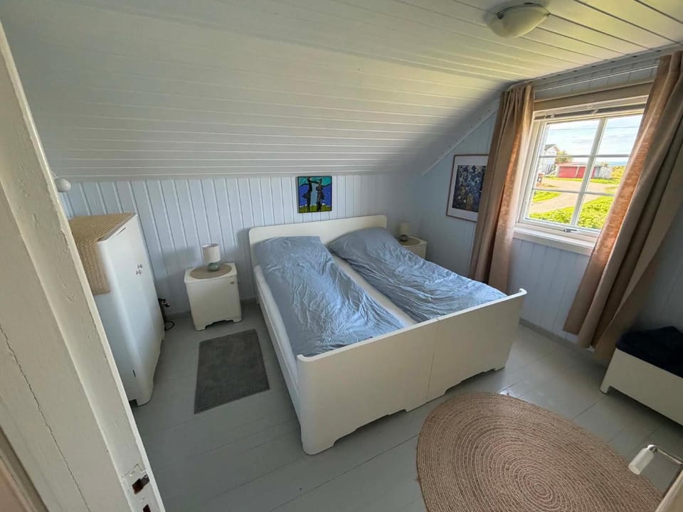 Cozy vacation home by the sea on Andøya House in Nordland, Norway