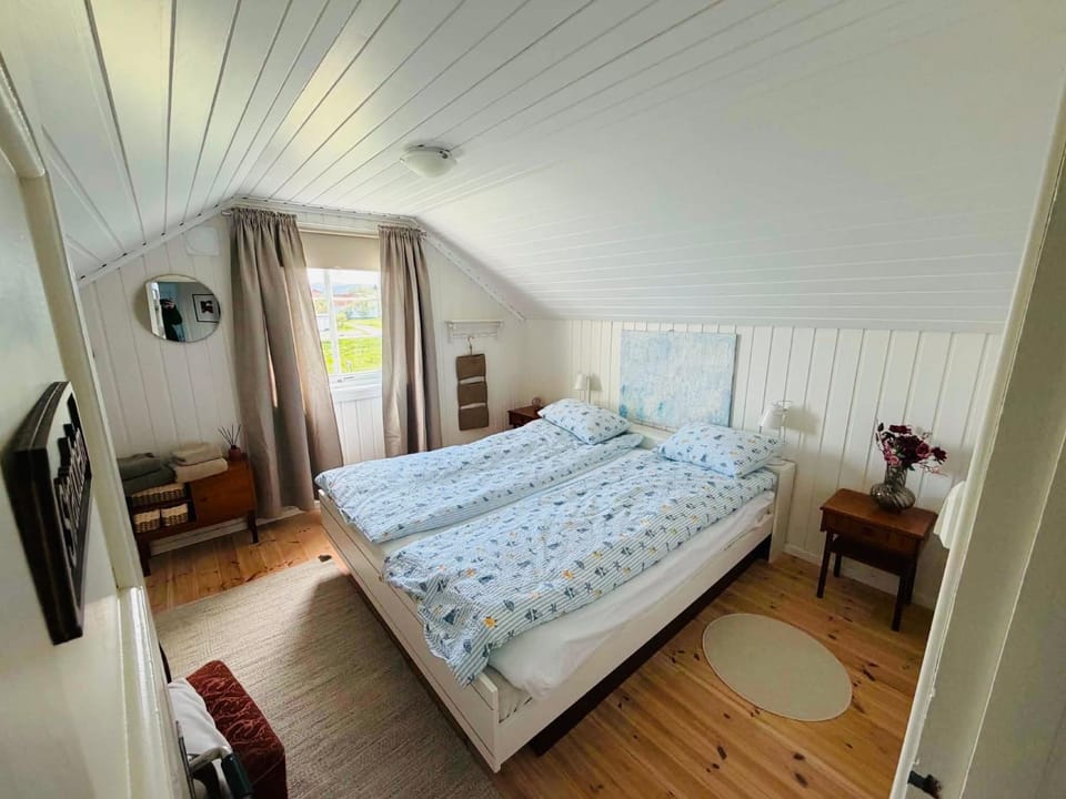 Cozy vacation home by the sea on Andøya House in Nordland, Norway