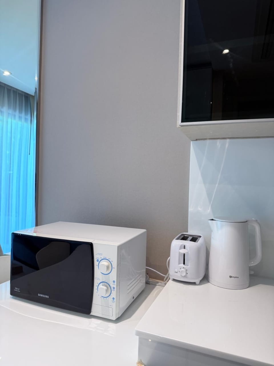 Kitchen or kitchenette, toaster