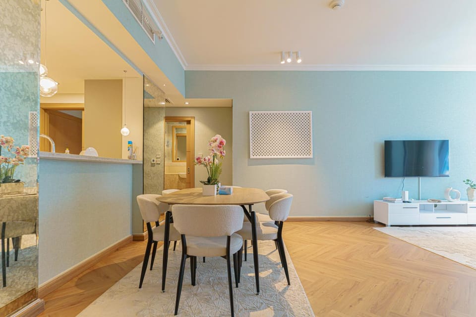 Rovostays Premium Private Room in Luxury Apartment Downtown Dubai Near Metro Apartment in Dubai