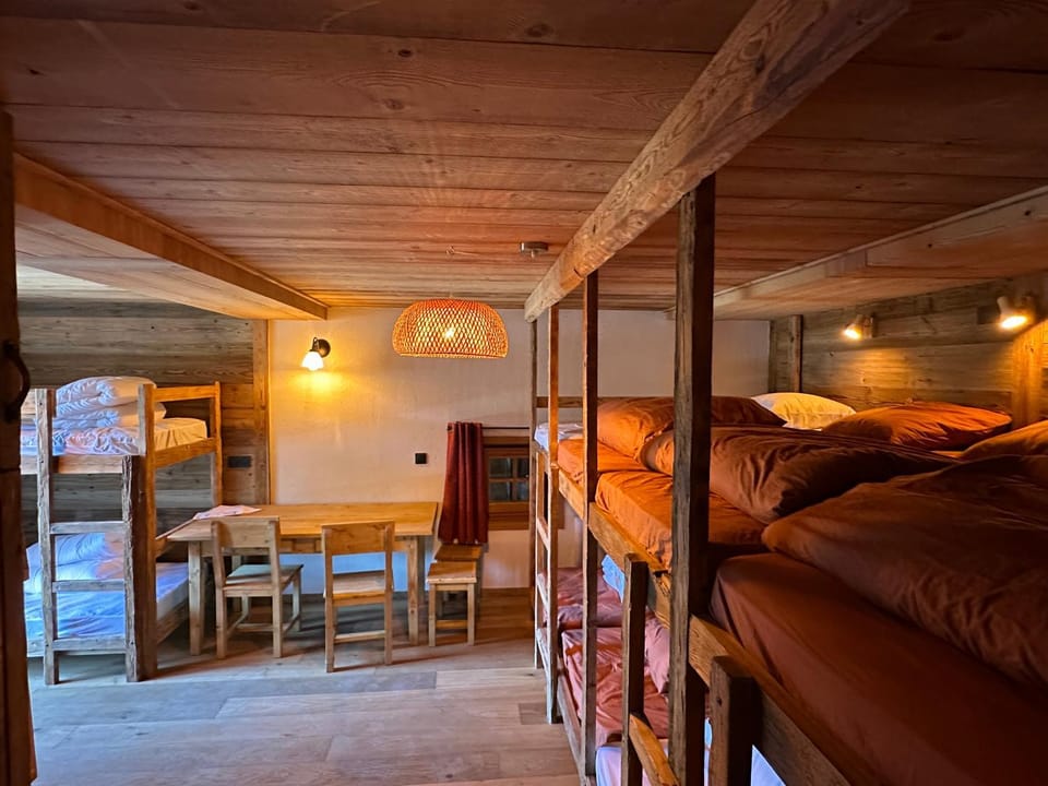 bunk bed