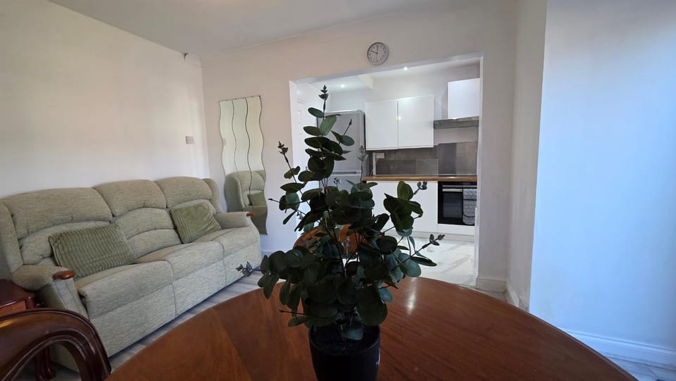 Nice Living Serviced Accommodations 15 Vacation rental in Coventry