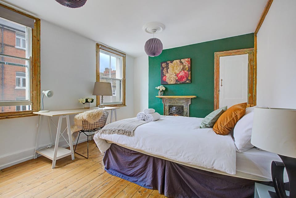 3 Bedroom Serviced Apartment, Brick Lane & Tower Bridge, Sleeps 6 Apartment in London