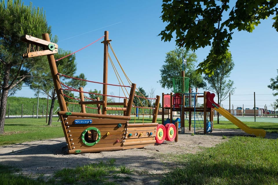 Natural landscape, Children play ground