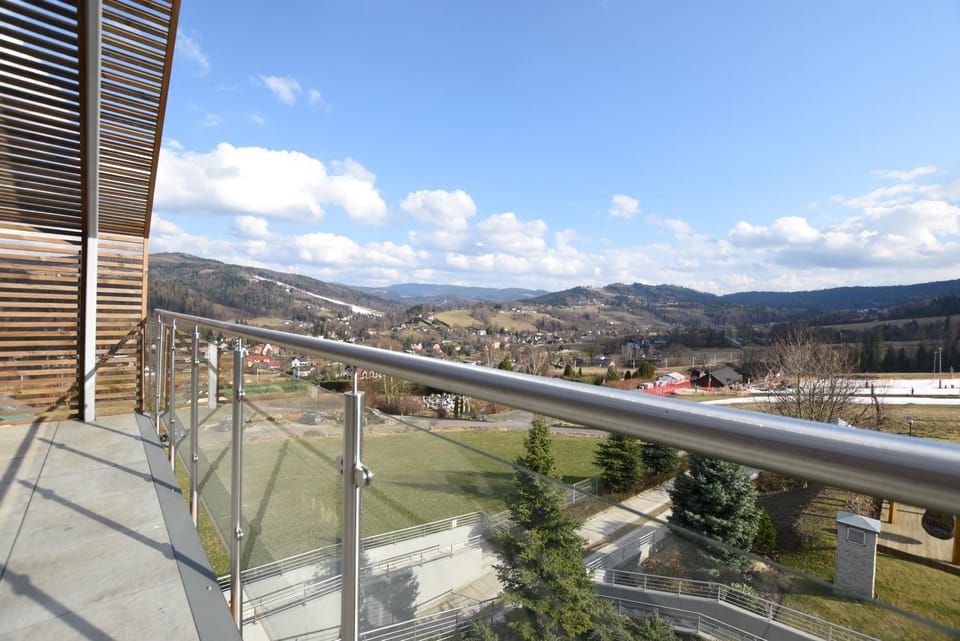 Spring, Day, View (from property/room), Balcony/Terrace