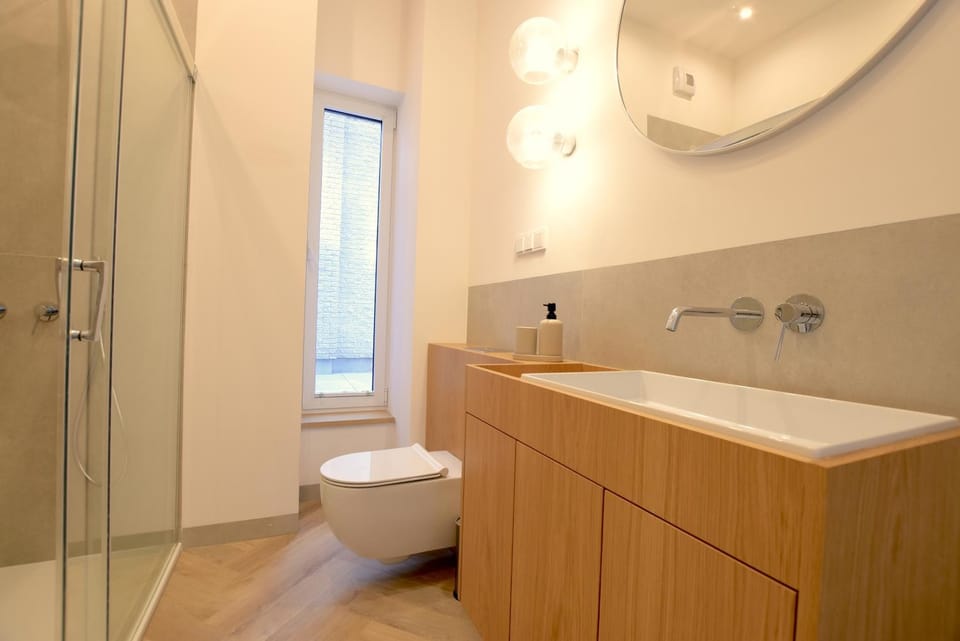 Shower, Bathroom
