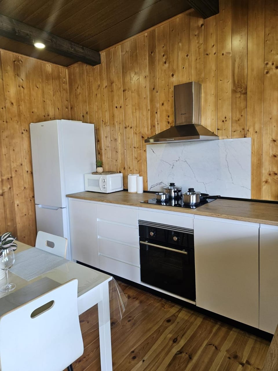 Kitchen or kitchenette, oven, stove
