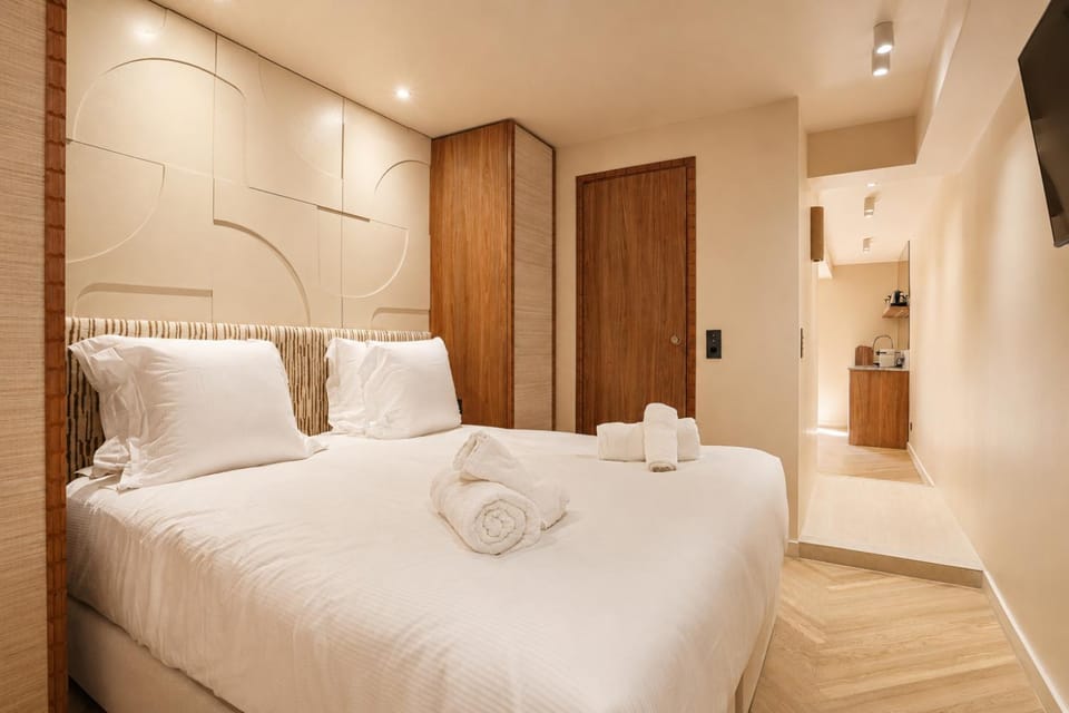 Bed, Photo of the whole room, Bedroom, wardrobe