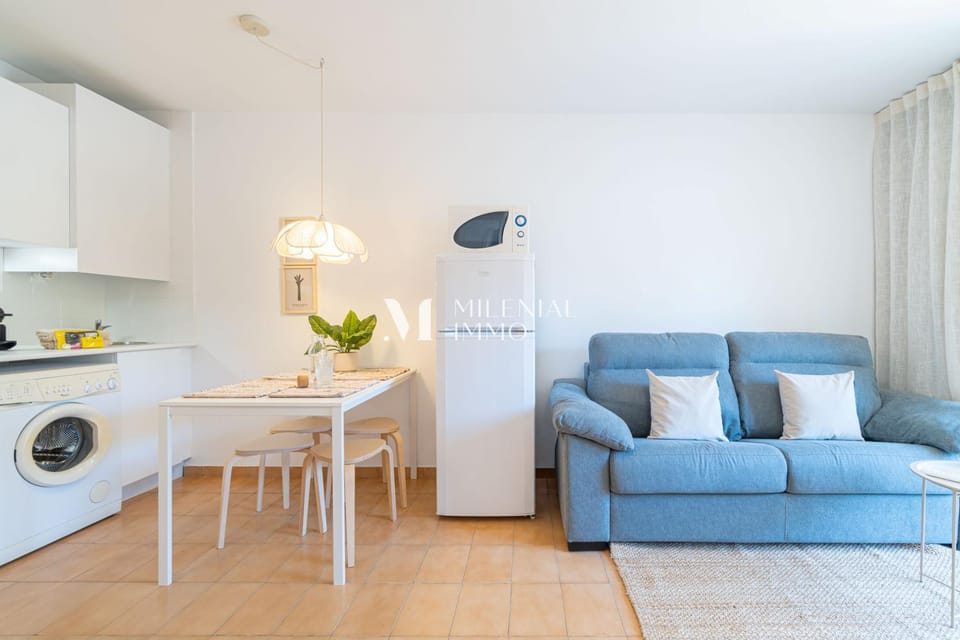 Kitchen or kitchenette, Living room, Dining area, washing machine