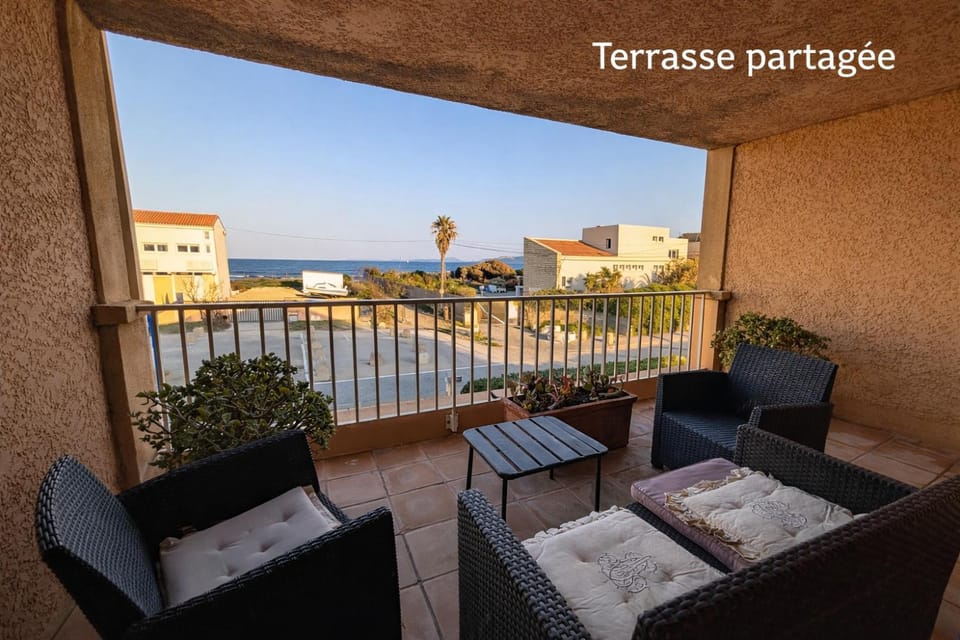 Seaside studio, Bergerie Hyères, Presqu'île de Giens Apartment in Hyères