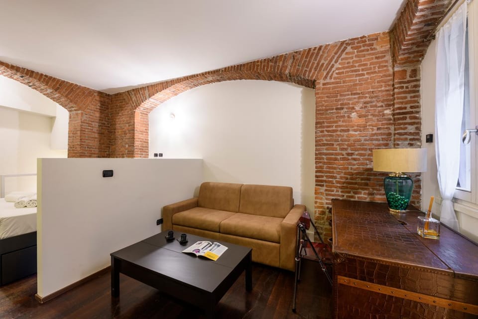 Sforza 57 - Romantic Escape With Jacuzzi Apartment in Milan