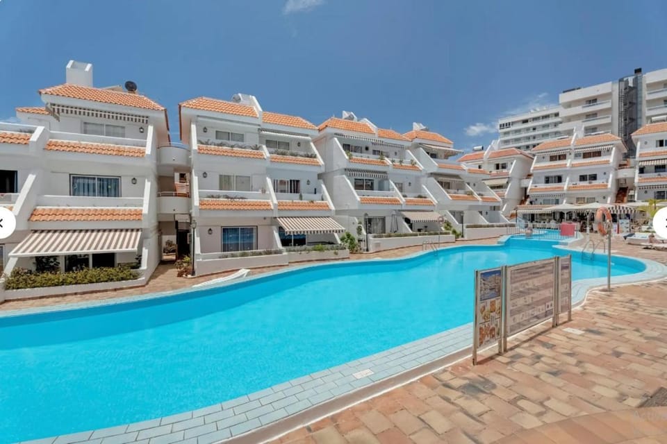 Ocean Breeze Penthouse Las Floritas Apartment in Playa de las Americas