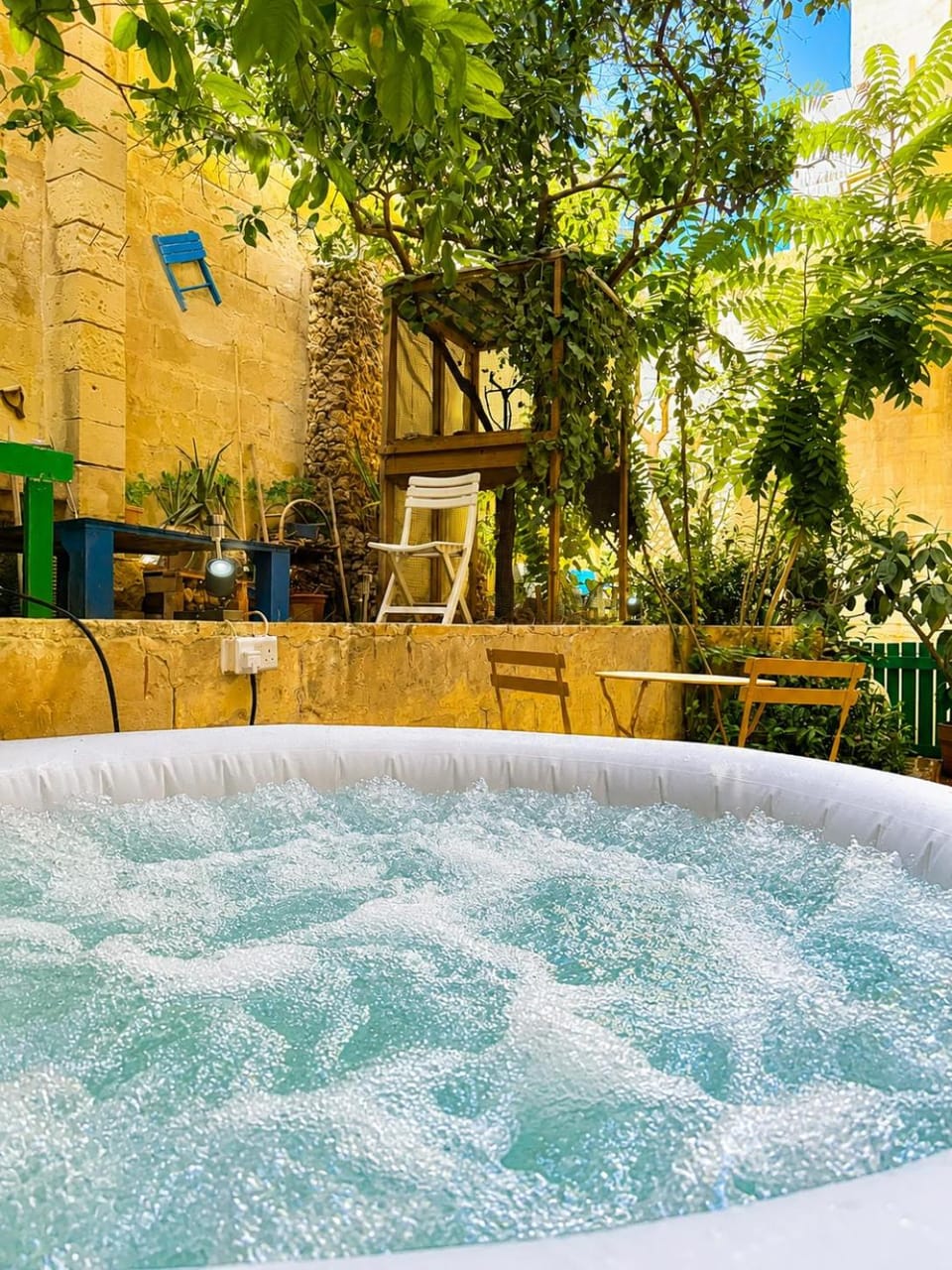 Day, Natural landscape, Garden, Hot Tub