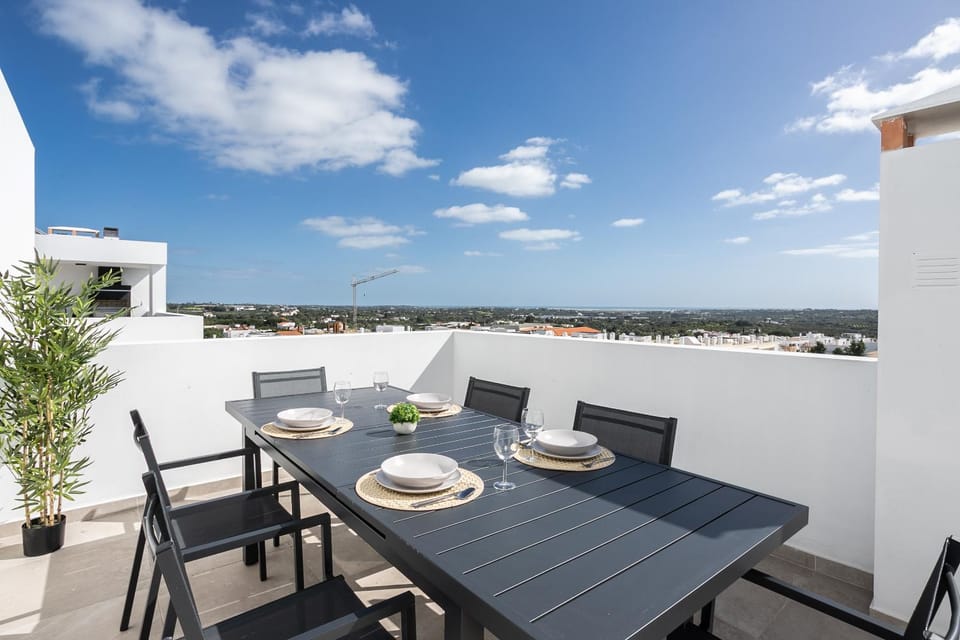 View (from property/room), Balcony/Terrace