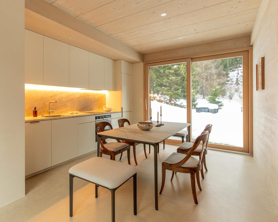 Living room, Dining area