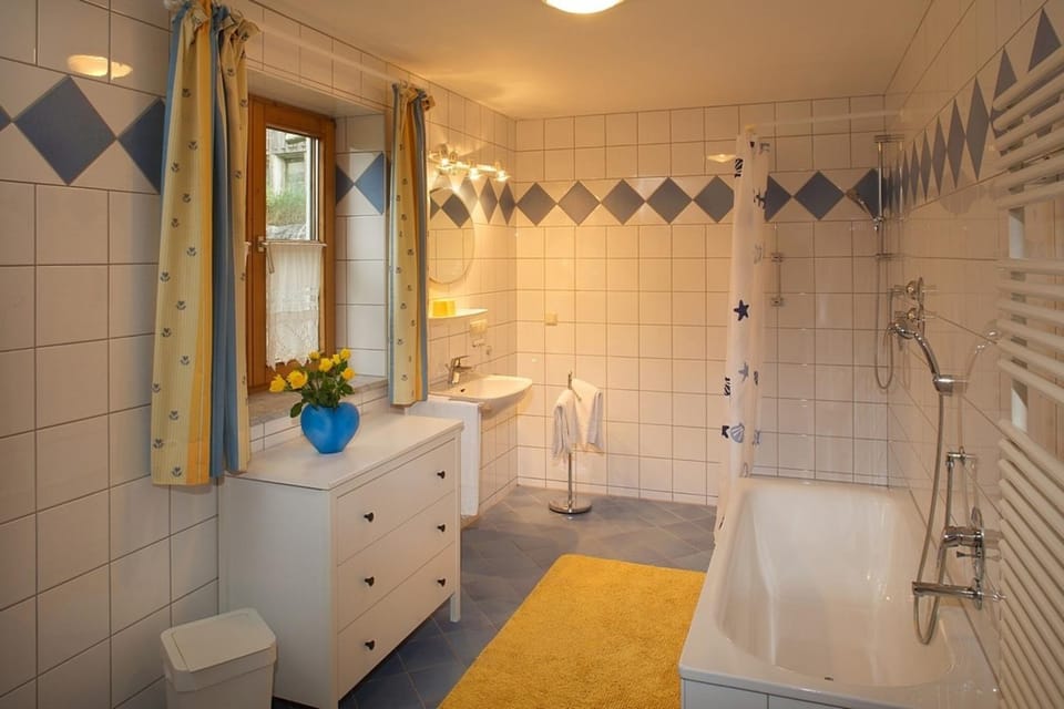 Ferienwohnung Alpenblick , Hof Alpenseeblick, NesselwangAttleseeAllgäu Apartment in Bavaria