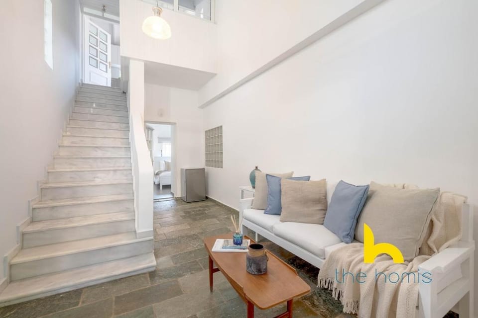 Seaside Bliss Coastal Family Townhouse Getaway! Apartment in East Attica Regional Unit, Greece