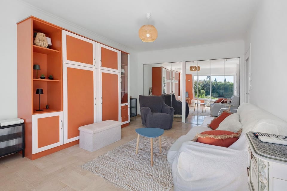 Property building, Living room