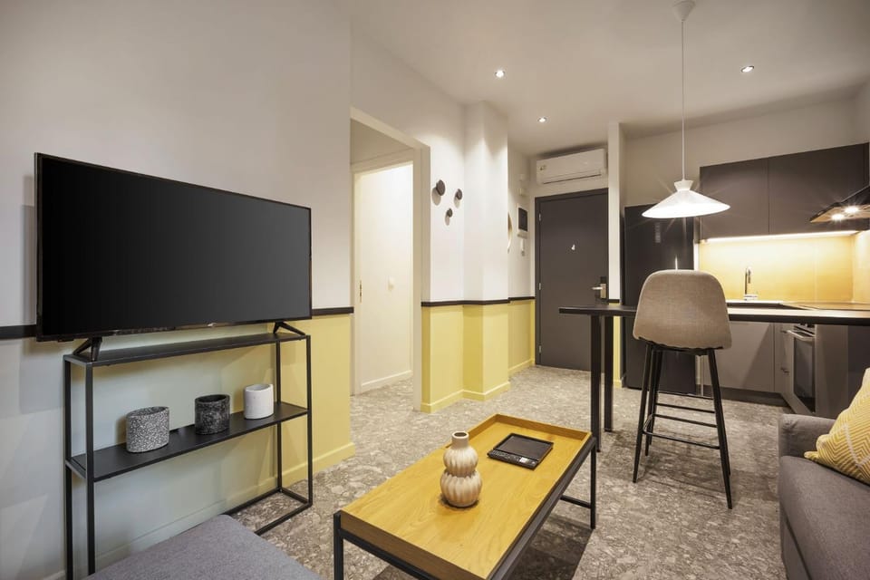 Kitchen or kitchenette, Living room, Dining area