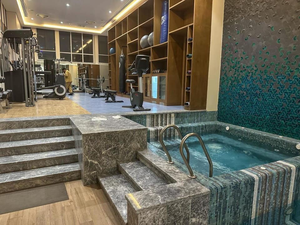 One bed luxury Apartment Oystercourt MM Alam gulberg lahore Apartment in Lahore