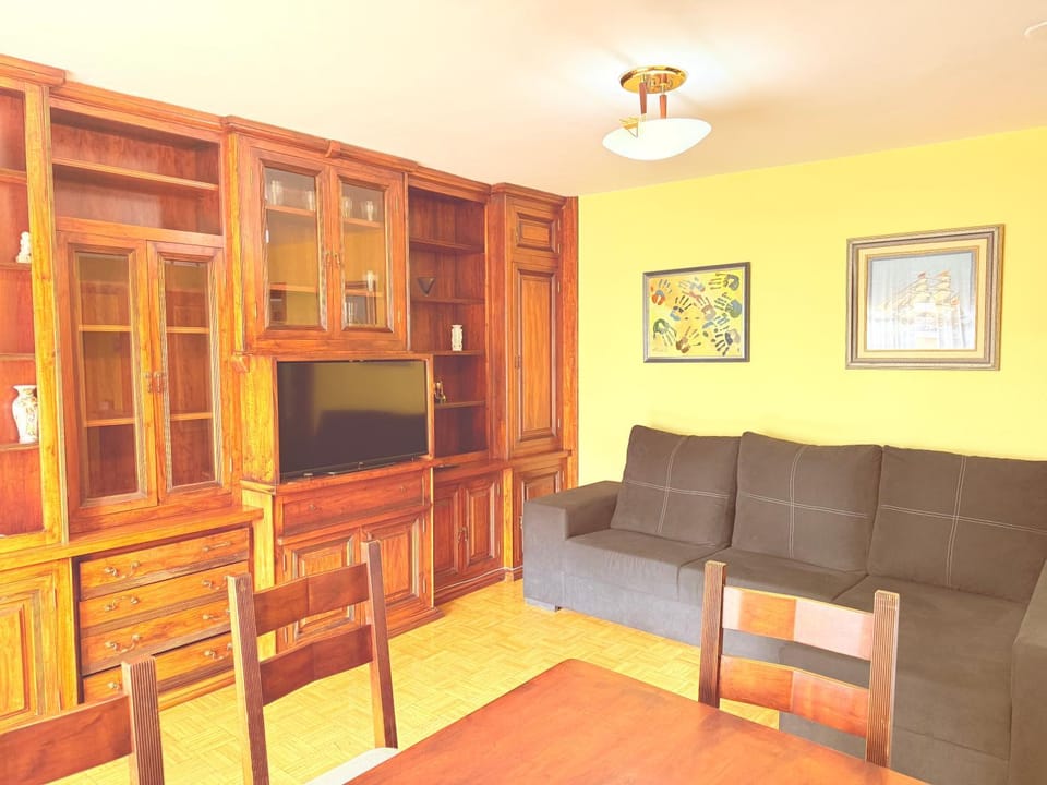 Eduardo Saavedra 27B Apartment in Soria