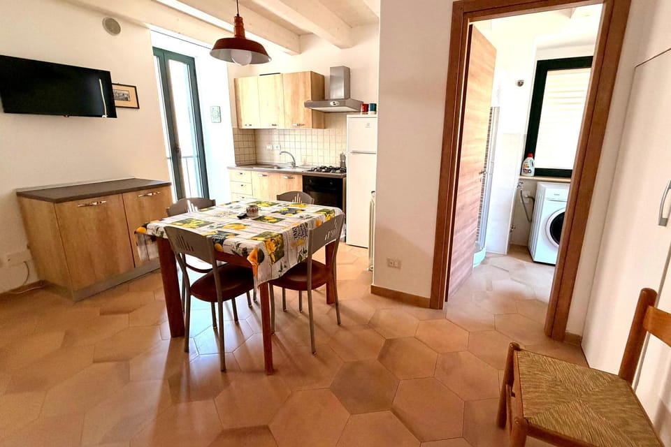 Kitchen or kitchenette, kitchen