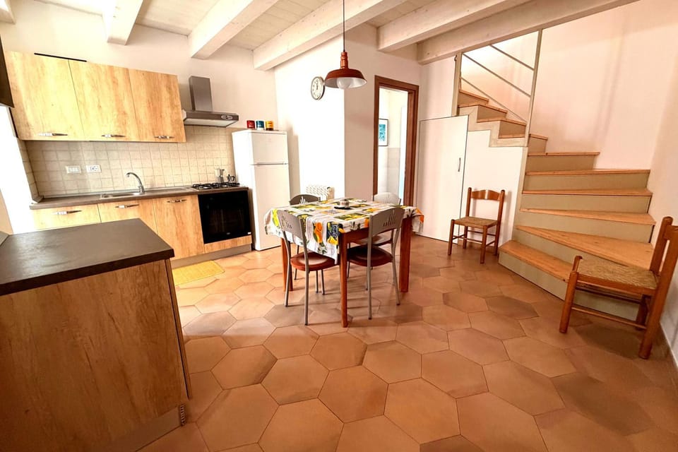 Kitchen or kitchenette, kitchen