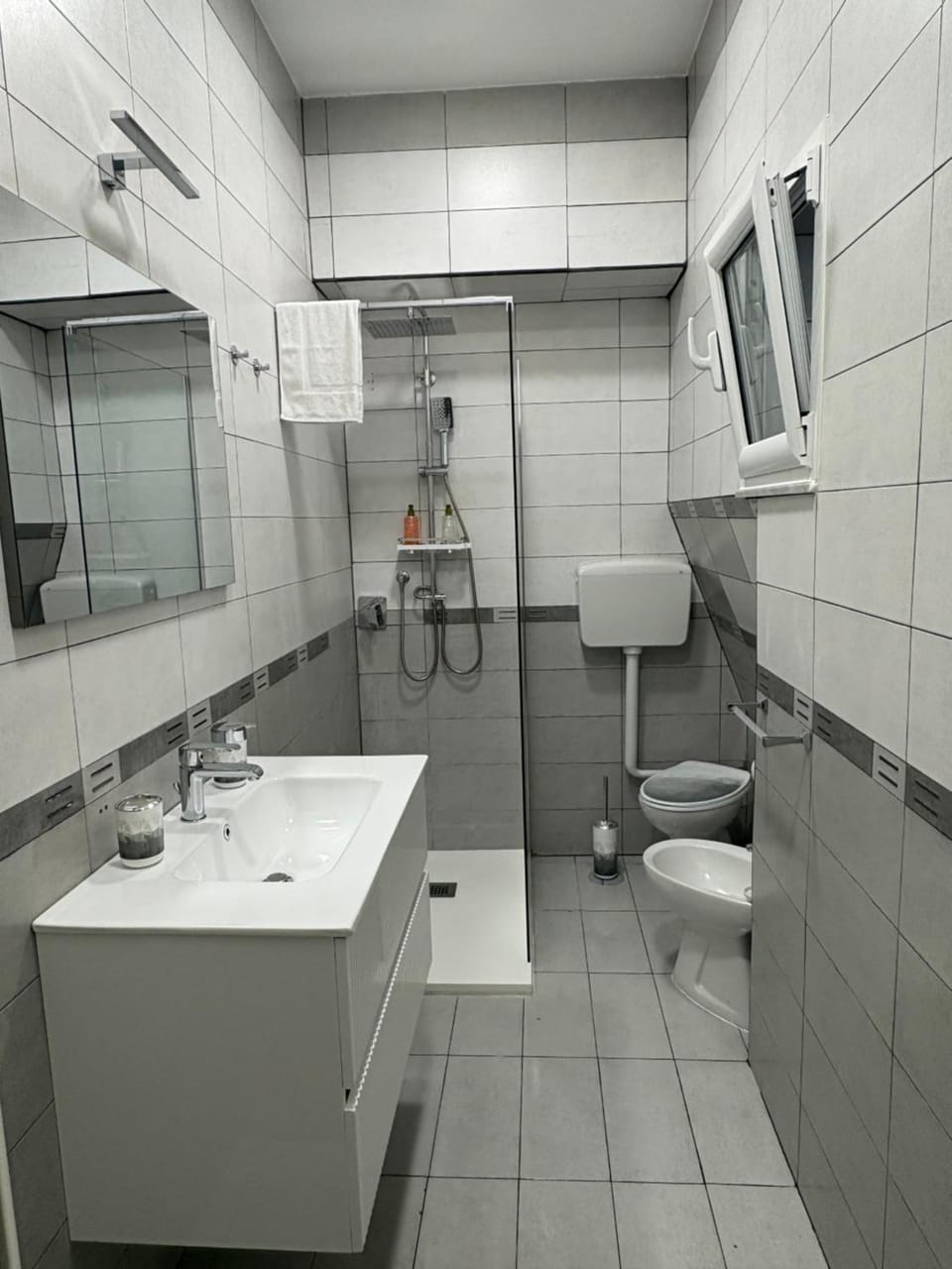 Shower, Bathroom