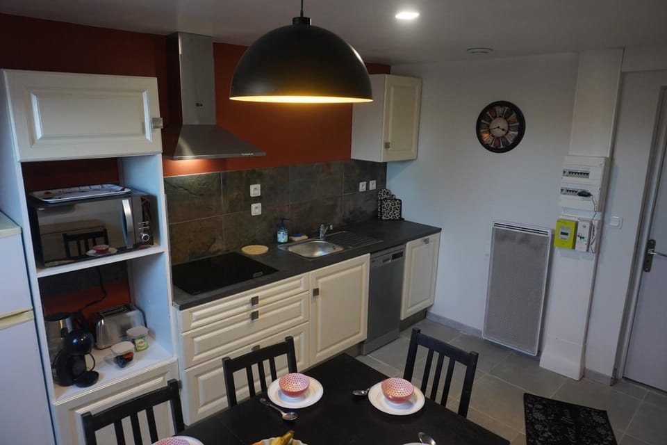 Appartement familial de ville Apartment in Valenciennes