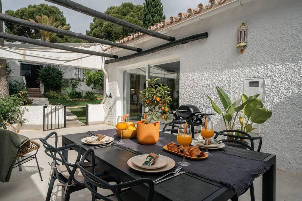 BBQ facilities, Balcony/Terrace, Seating area, Dining area