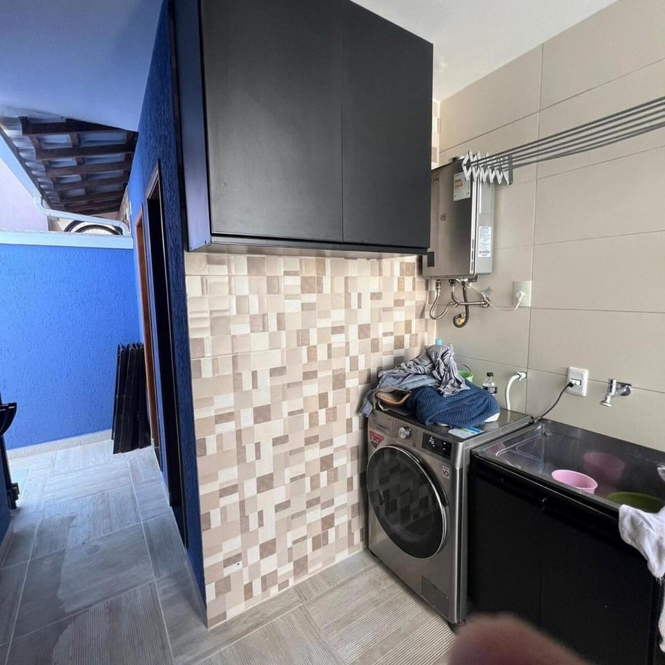 Casa completa piscina RJ suítes acomoda 8 pessoas House in Rio de Janeiro