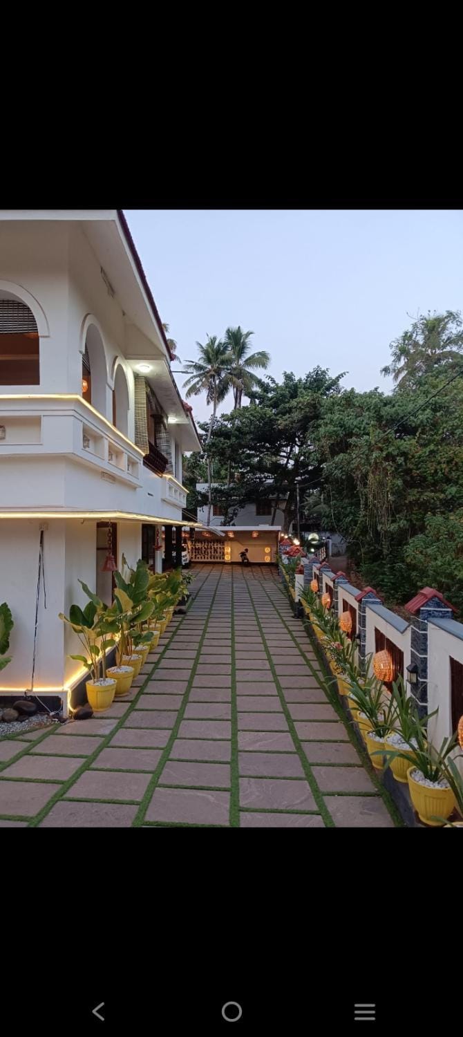 White Pearl Vacation rental in Varkala