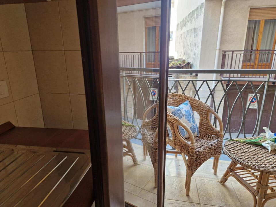 View (from property/room), Balcony/Terrace