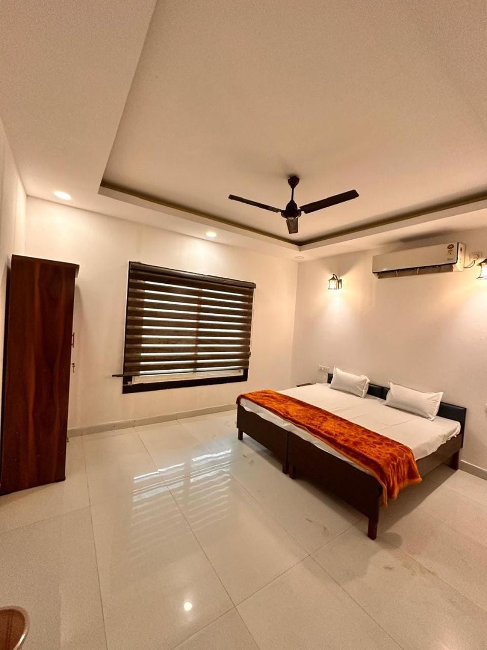 Brigadier's Retreat Farm Villa in Noida