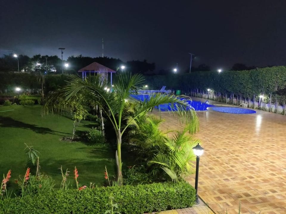 Brigadier's Retreat Farm Villa in Noida