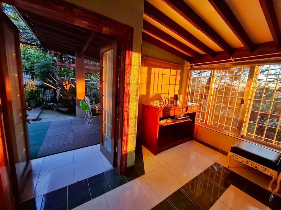 The Ridge House 1BR, 1 Big Living Room with Complete Kitchen Appliances House in Baguio