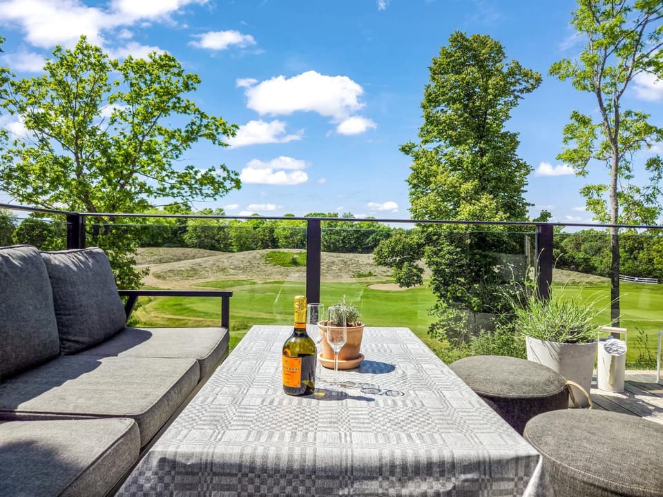 Nybyggt hus med privat pool, 3 sovrum och 2 badrum på Öland Villa in Kalmar County, Sweden