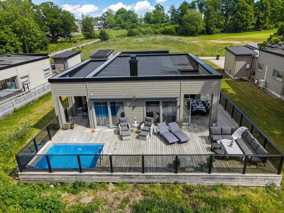 Nybyggt hus med privat pool, 3 sovrum och 2 badrum på Öland Villa in Kalmar County, Sweden