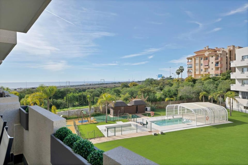 Natural landscape, View (from property/room), Balcony/Terrace, Pool view
