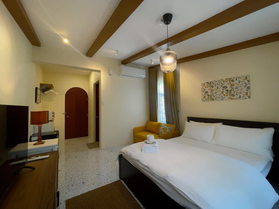 Oak & Ivy Comfort Stay near SM Batangas Vacation rental in Batangas