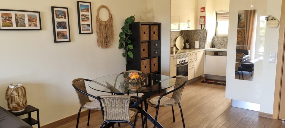 Kitchen or kitchenette, Dining area, stove, kitchen