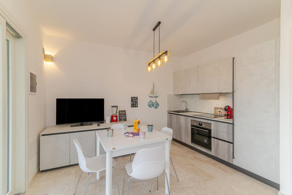 Siren's Cove Retreat Apartment in Budoni