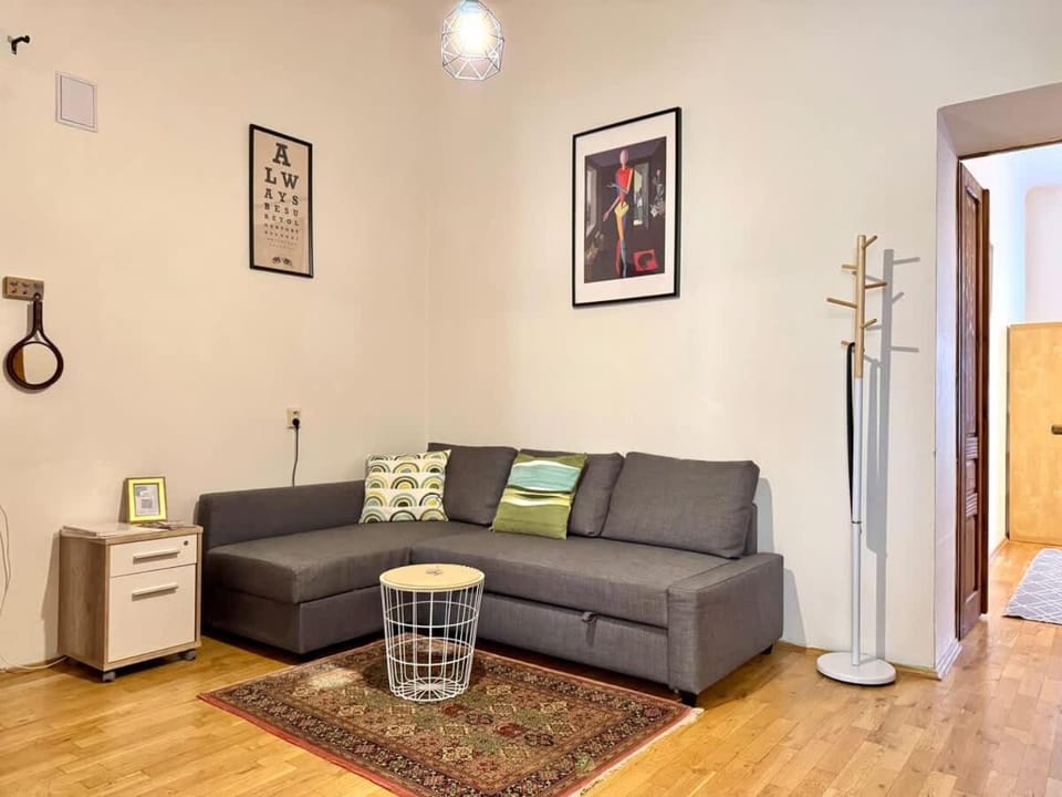 Spacious 2BR in Historical Vinohrady Apartment in Prague