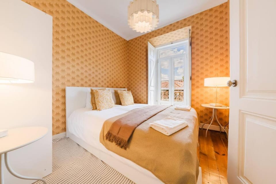 Alfama Retreat 4BR with Breathtaking River Views Apartment in Lisbon