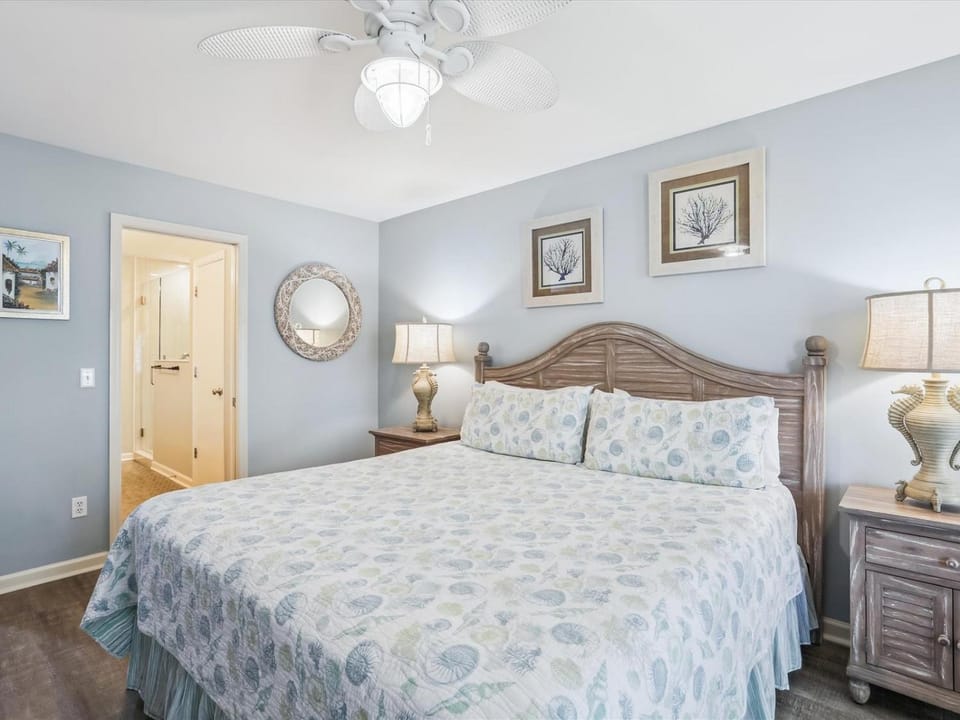 1467 Sound Villa. House in Hilton Head Island