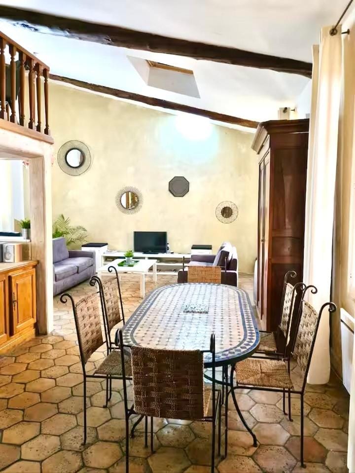 Superbe Loft avec clim dans le centre historique d'Aix-en-Provence Apartment in Aix-en-Provence